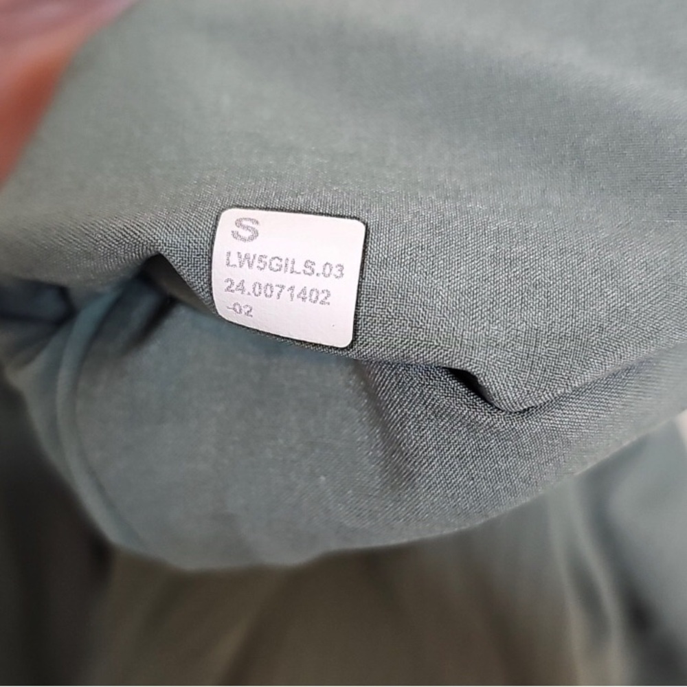 Lululemon NWOT Dance Studio Cargo Pants Joggers Grey Eucalyptus Small 4 6 - Picture 9 of 9